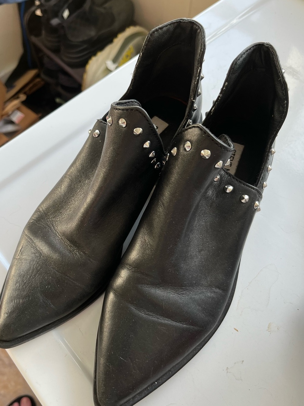 Steve Madden Black Leather Pointed-Toe Studded Mules